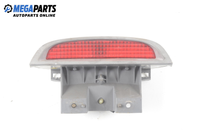 Central tail light for Kia Rio 1.3, 75 hp, station wagon, 2002
