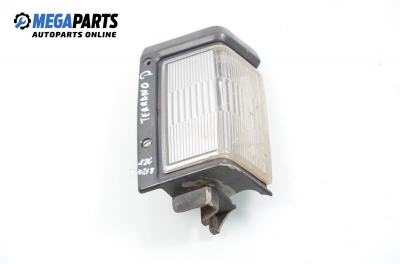 Lumini de gabarit for Nissan Terrano (WD21) 2.7 TD, 99 hp, 1992, position: dreapta