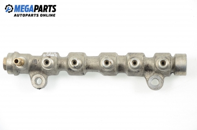 Fuel rail for Renault Espace IV 2.2 dCi, 150 hp, 2006