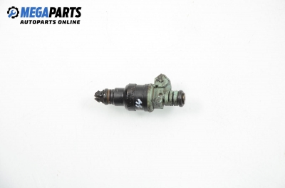 Gasoline fuel injector for BMW 5 (E39) 2.0, 150 hp, sedan, 1998