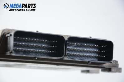 ECU mit zündschlüssel für Renault Clio II 1.4, 75 hp, sedan, 2005 № Siemens S110140002