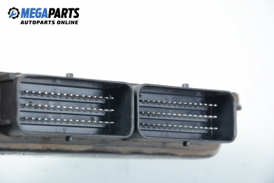 ECU für Renault Clio II 1.4, 75 hp, hecktür, 5 türen, 1999 № Siemens S110030304 C