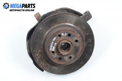 Knuckle hub for Daewoo Nubira 1.6 16V, 106 hp, station wagon, 1999, position: front - right