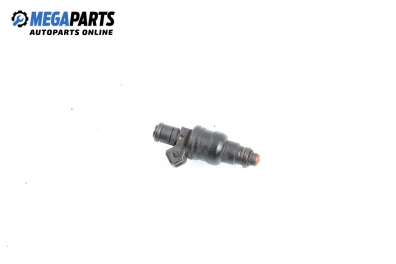 Gasoline fuel injector for Audi A4 (B5) 1.8, 125 hp, sedan, 1996