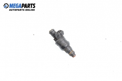 Gasoline fuel injector for Audi A4 (B5) 1.8, 125 hp, sedan, 1996