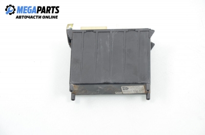 AC control module for Volkswagen Passat 1.8, 90 hp, station wagon, 1991 № 428621300