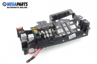 Fuse box for Audi A8 (D3) 3.0, 220 hp automatic, 2004