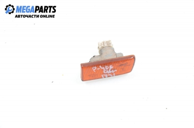Semnalizator pentru Peugeot 406 1.8, 90 cp, sedan, 5 uși, 1996, poziție: dreapte