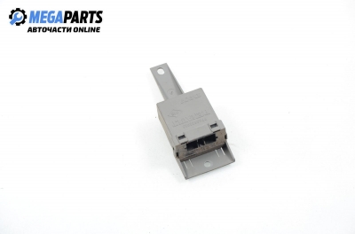 Modul închidere centralizată pentru Renault Laguna 2.0, 114 cp, combi automat, 1997 № DAV 7700822928