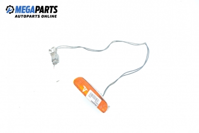 Semnalizator pentru Volvo S40/V40 2.0, 140 cp, combi, 1998, poziție: dreapte