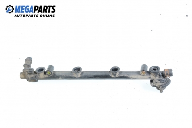 Fuel rail for Rover 400 1.4 Si, 103 hp, hatchback, 5 doors, 1996