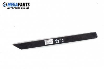 Material profilat interior pentru Audi A8 (D3) 3.0, 220 cp automat, 2004, poziție: dreaptă - spate