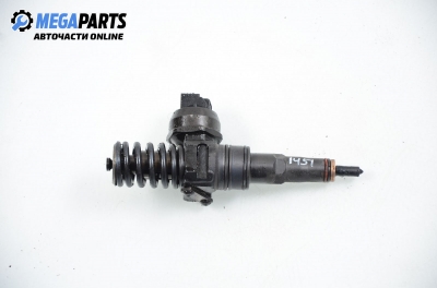 Diesel fuel injector for Skoda Octavia (1Z) 1.9 TDI, 105 hp, hatchback, 2004