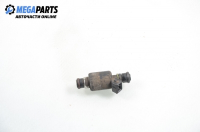 Gasoline fuel injector for Daewoo Nexia 1.5, 75 hp, sedan, 1997