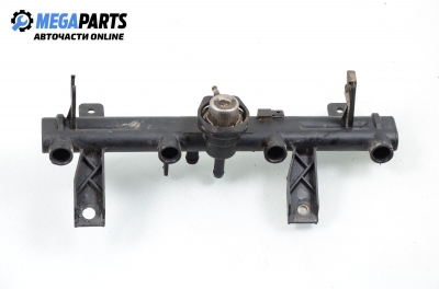 Fuel rail for Peugeot 306 1.6, 89 hp, 3 doors, 1994