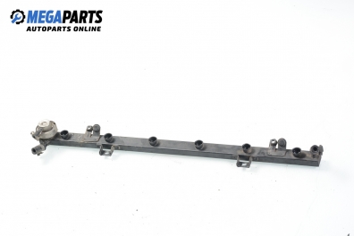 Fuel rail for BMW 5 (E34) 2.0 24V, 150 hp, sedan, 1991