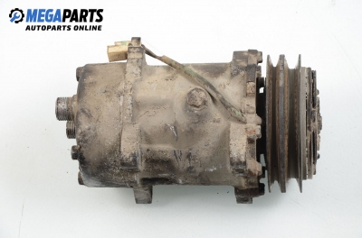 AC compressor for Volkswagen Passat (B3) 2.0, 115 hp, station wagon, 1991