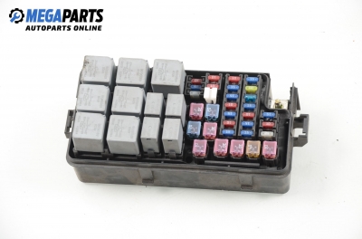 Fuse box for Chevrolet Lacetti 1.4 16V, 95 hp, hatchback, 5 doors, 2006