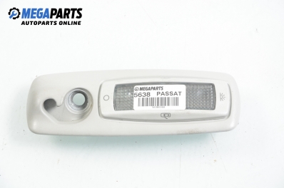 Plafonieră interioară pentru Volkswagen Passat (B5; B5.5) 1.8, 125 cp, combi automat, 1997