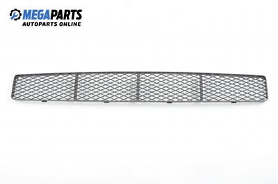 Bumper grill for Ford Focus 1.8 TDDi, 90 hp, hatchback, 5 doors, 1999