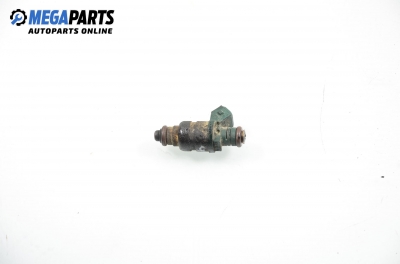 Gasoline fuel injector for Audi A3 (8L) 1.6, 101 hp, 3 doors, 1998