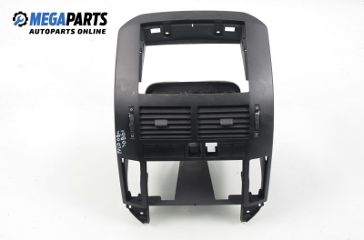 Central console for Volkswagen Polo (9N/9N3) 1.4 TDI, 70 hp, hatchback, 5 doors, 2008