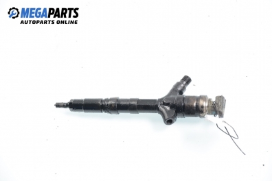 Diesel fuel injector for Toyota Avensis 2.0 D-4D, 116 hp, hatchback, 2004