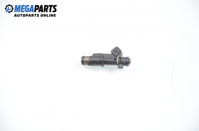 Gasoline fuel injector for Citroen C5 2.0 16V, 136 hp, hatchback, 2003