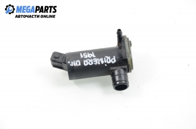 Scheibenwaschpumpe for Nissan Primera (P11) 2.0 TD, 90 hp, combi, 2001