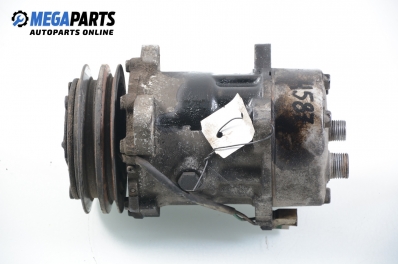 Kompressor klimaanlage für Volkswagen Passat (B3) 1.8, 90 hp, combi, 1991