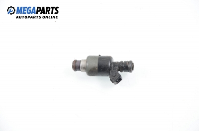 Gasoline fuel injector for Daewoo Nubira 1.6 16V, 106 hp, station wagon, 1998