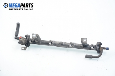 Benzin-einspritzleiste für Ford Mondeo Mk II 2.0, 131 hp, combi, 1999