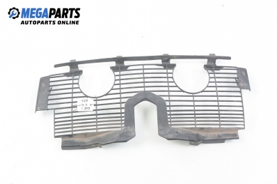 Grill for Mercedes-Benz C-Class 202 (W/S) 2.0, 136 hp, sedan, 1995