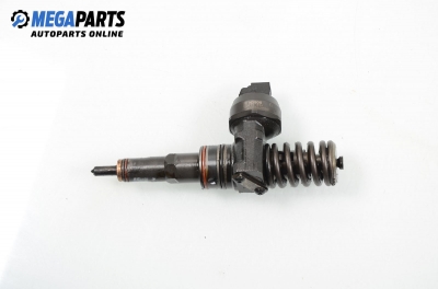 Diesel fuel injector for Volkswagen Bora 1.9 TDI, 101 hp, sedan, 2000 № Bosch 0 414 720 037