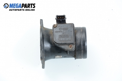 Debitmetru pentru Audi A3 (8L) 1.6, 101 cp, 3 uși, 1997 № 058 133 471