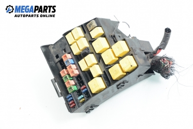 Fuse box for Jaguar S-Type 4.0 V8, 276 hp automatic, 1999