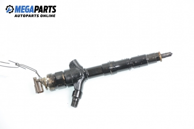 Diesel fuel injector for Toyota Avensis 2.0 D-4D, 116 hp, hatchback, 2005