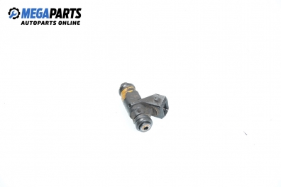 Gasoline fuel injector for Renault Clio II 1.4 16V, 95 hp, 2002
