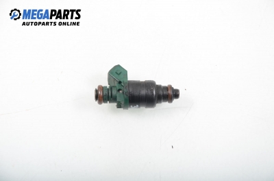 Gasoline fuel injector for Volkswagen Sharan 2.0, 115 hp automatic, 1996