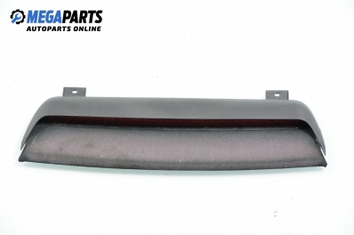 Central tail light for Volkswagen Bora 2.0, 115 hp, sedan, 1999