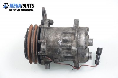 AC compressor for Volkswagen Passat 1.8, 90 hp, station wagon, 1991