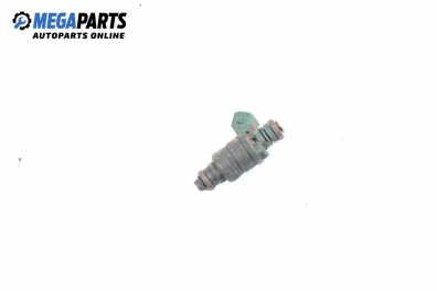 Gasoline fuel injector for Audi A3 (8L) 1.6, 101 hp, 3 doors, 1997