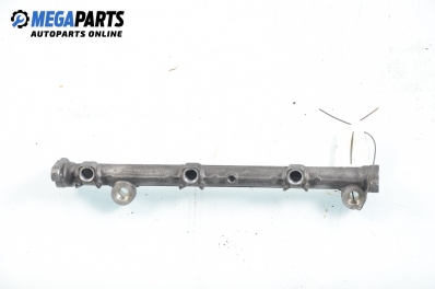 Fuel rail for Mitsubishi Galant VIII 2.5 24V, 163 hp, station wagon automatic, 1997