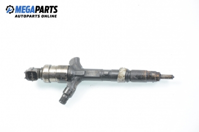 Diesel fuel injector for Toyota RAV4 (XA20) 2.0 D-4D, 116 hp, 5 doors, 2003 № Denso 23670-27030