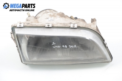 Far pentru Volvo S40/V40 1.9 TD, 90 cp, combi, 1998, poziție: dreapte