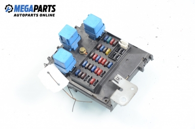 Fuse box for Nissan Primera (P11) 2.0 TD, 90 hp, sedan, 2000