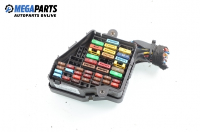 Fuse box for Volkswagen Golf IV 1.4 16V, 75 hp, 3 doors, 1998