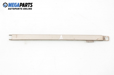 Material profilat far, inferior pentru Mercedes-Benz 190 (W201) 2.0, 118 cp, 1988, poziție: dreapte