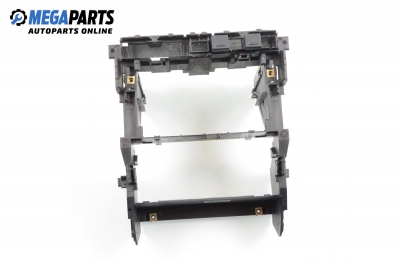 Consola centrală pentru Audi A4 (B7) 2.0 16V TDI, 140 cp, combi automat, 2007