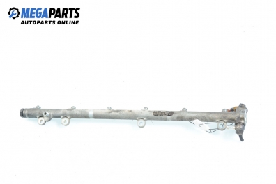 Fuel rail for Mercedes-Benz E-Class 210 (W/S) 3.2 CDI, 197 hp, sedan automatic, 2001